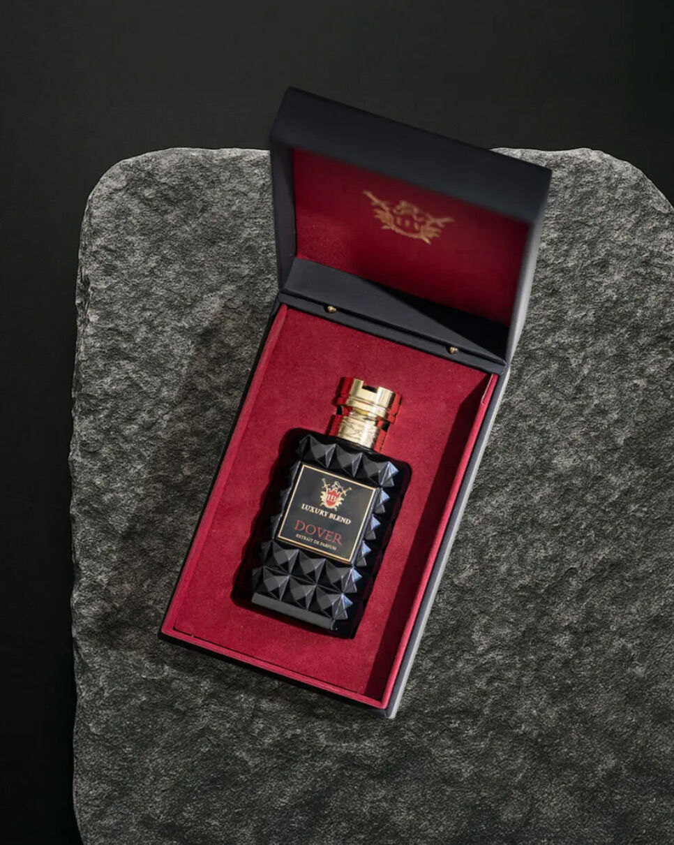 عطر ادکلن دوور لاکشری بلند - Dover Luxury Blend - بررسی، قیمت و خرید