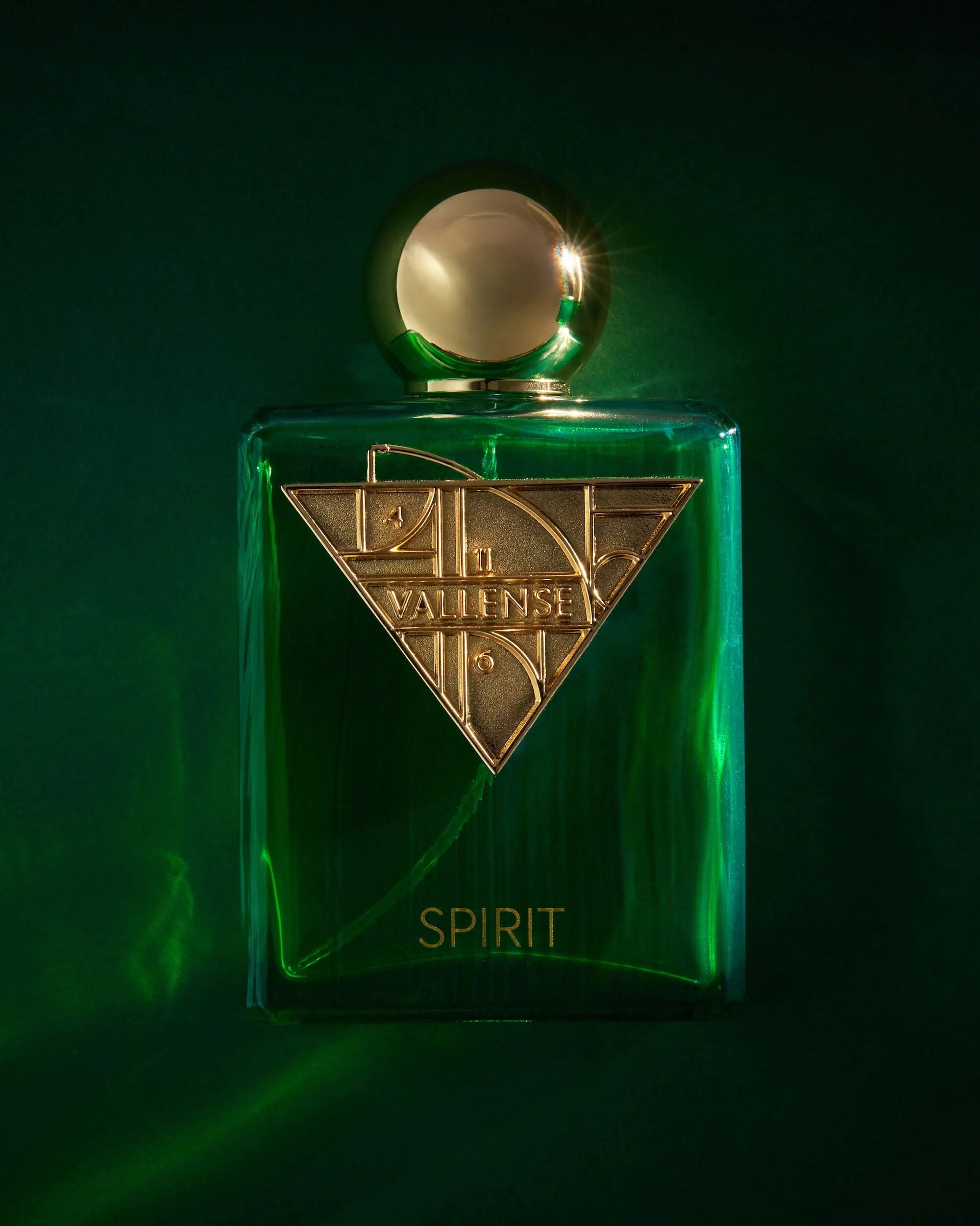 عطر ادکلن اسپریت والنسه - Spirit Vallense - بررسی، قیمت و خرید