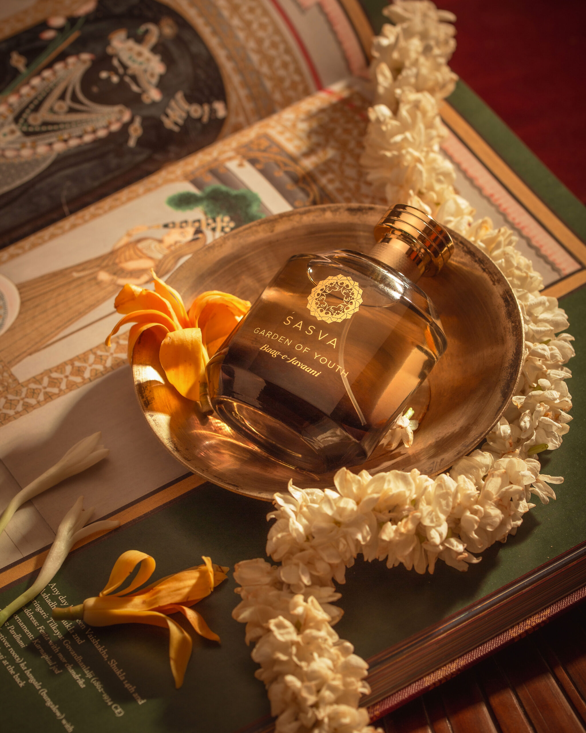 عطر ادکلن باغ جوانی ساسوا - Garden Of Youth Baag-e-Javaani Sasva - بررسی، قیمت و خرید