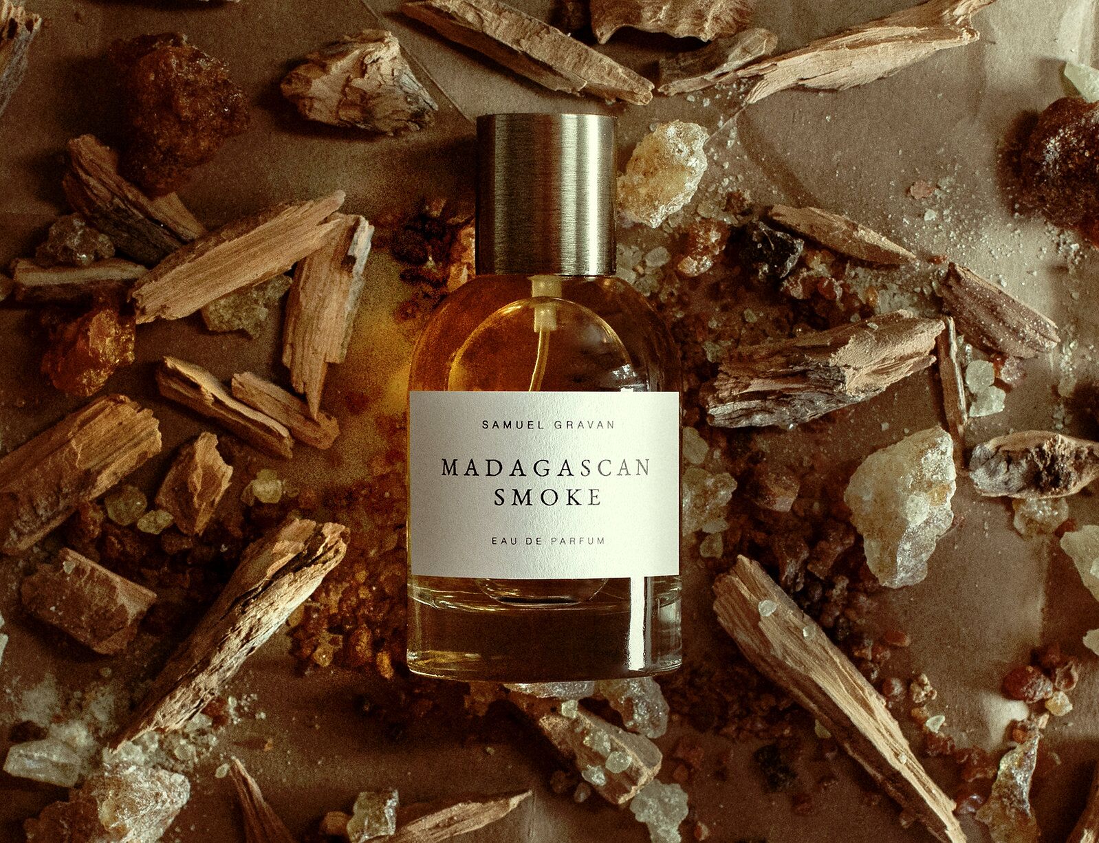 عطر ادکلن مداگاسکن اسموک ساموئل گراوان - Madagascan Smoke Samuel Gravan - بررسی، قیمت و خرید