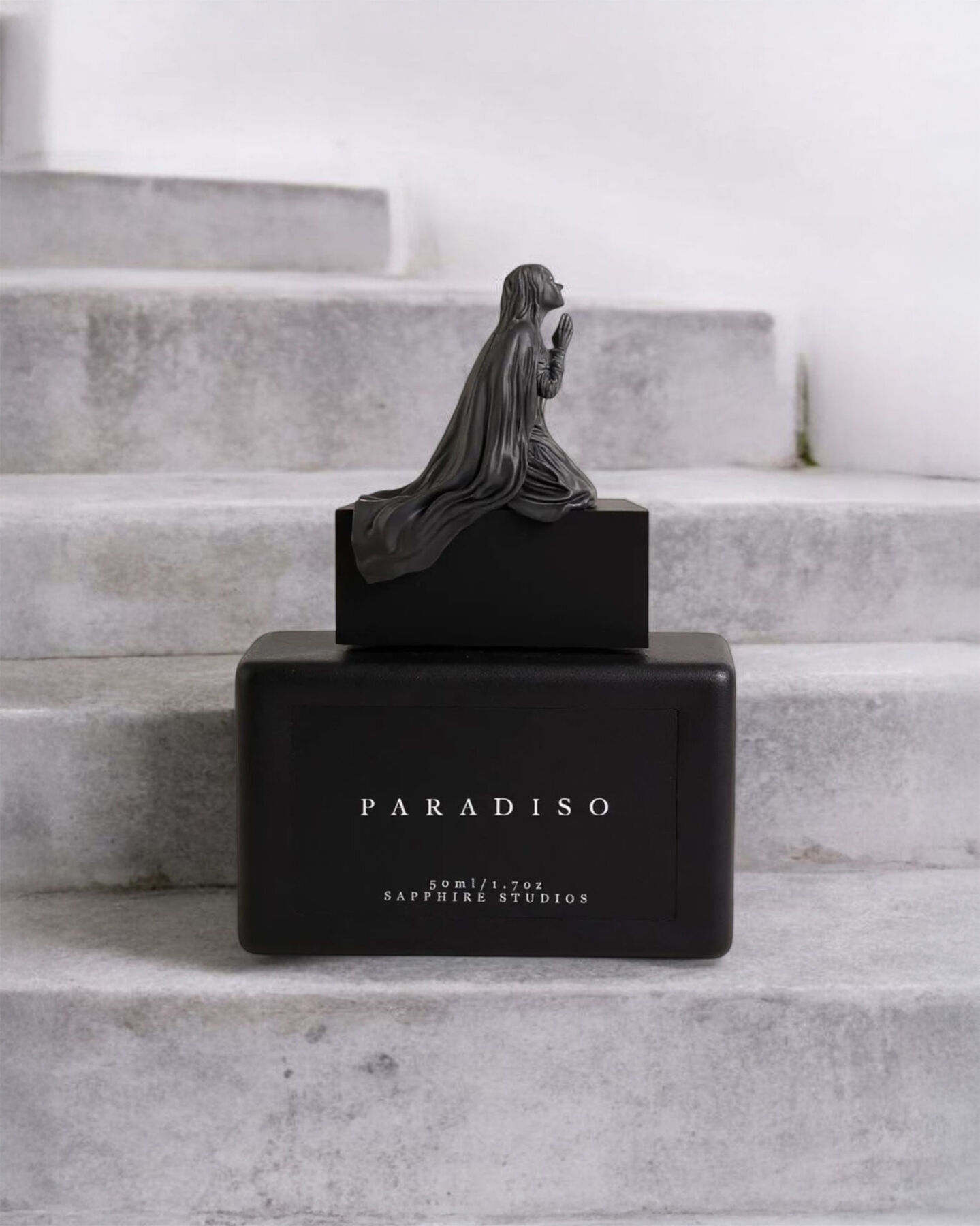 عطر ادکلن پردیسو سَفایر اِستودیوز - Paradiso Sapphire Studios - بررسی، قیمت و خرید
