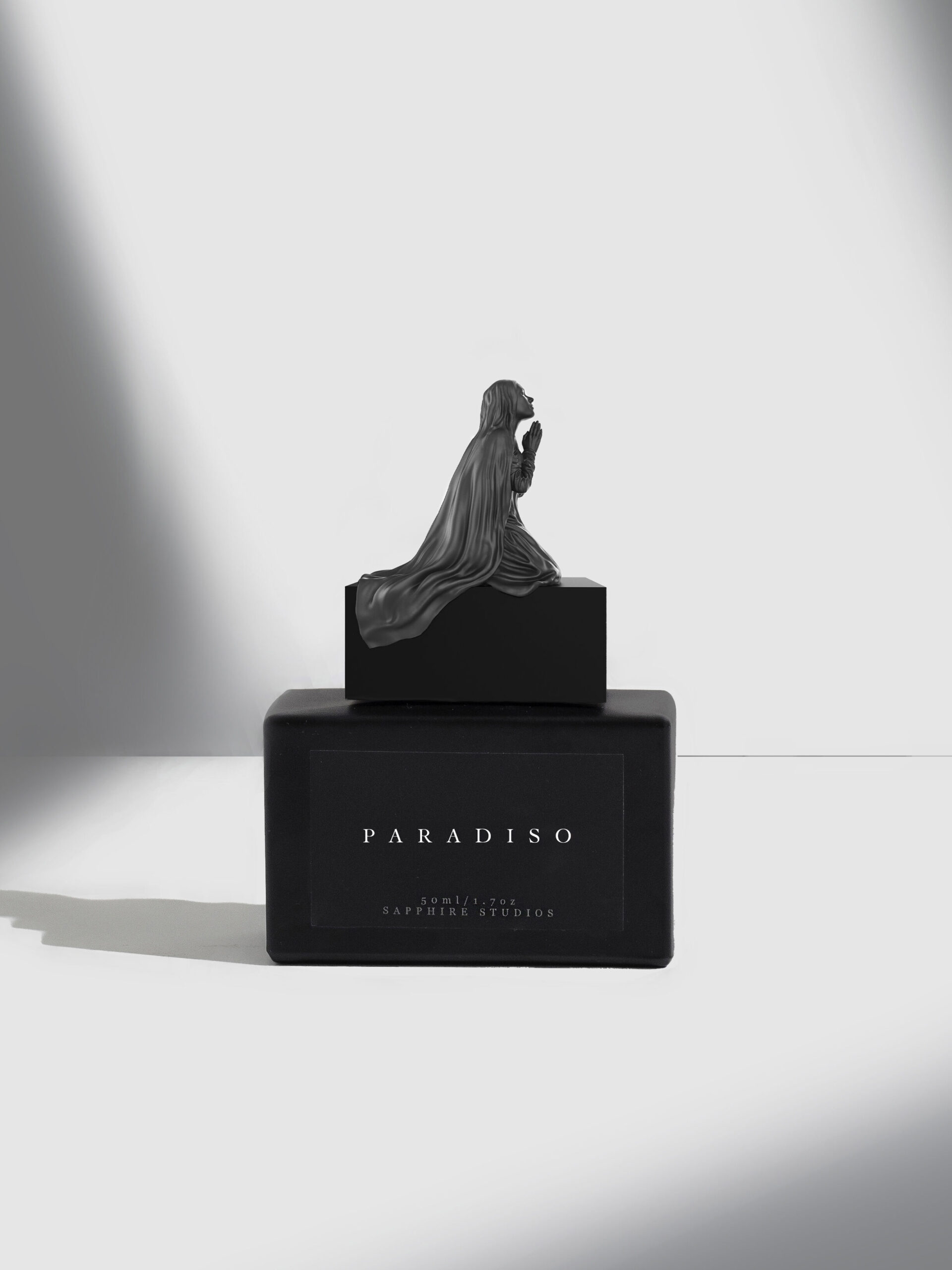عطر ادکلن پردیسو سَفایر اِستودیوز - Paradiso Sapphire Studios - بررسی، قیمت و خرید