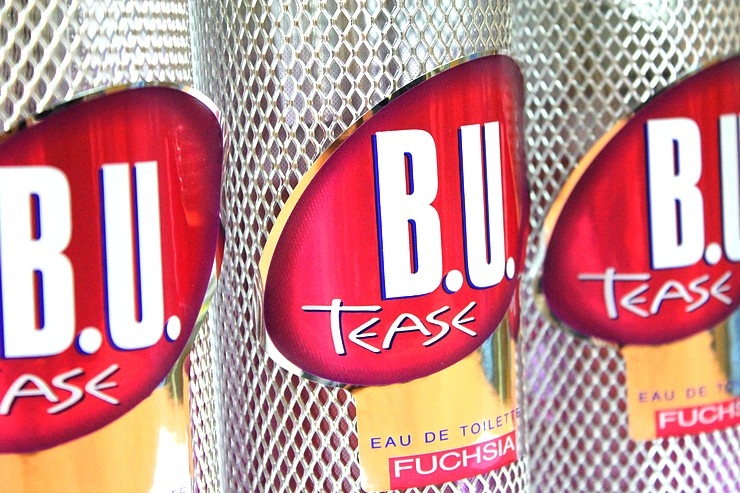 عطر ادکلن بی یو تیز فوکوشیا سارانتیس - B.U. Tease Fuchsia Sarantis - بررسی، قیمت و خرید