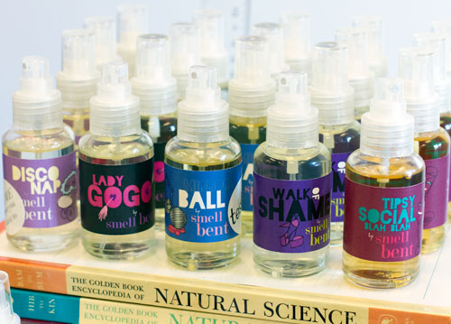 عطر ادکلن لیدی گاگا اسمل بنت - Lady GoGo Smell Bent - بررسی، قیمت و خرید