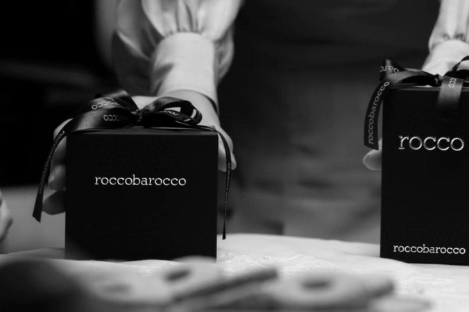 عطر ادکلن روکوباراکو بلک فور وومن روکوباراکو - Roccobarocco Black For Women Roccobarocco - بررسی، قیمت و خرید