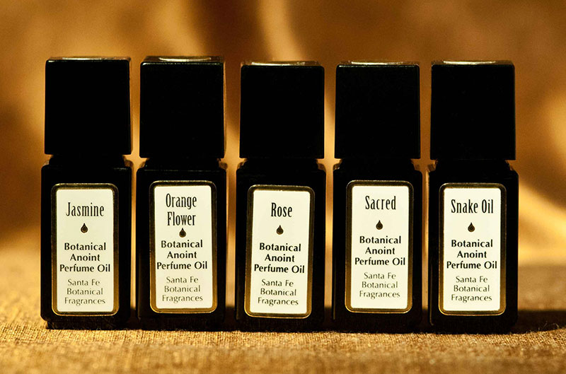 عطر ادکلن پلاوی سانتا فه بوتانیکال نچرال فراگرنس کالکشن - Pallavi Santa Fe Botanical Natural Fragrance Collection - بررسی، قیمت و خرید