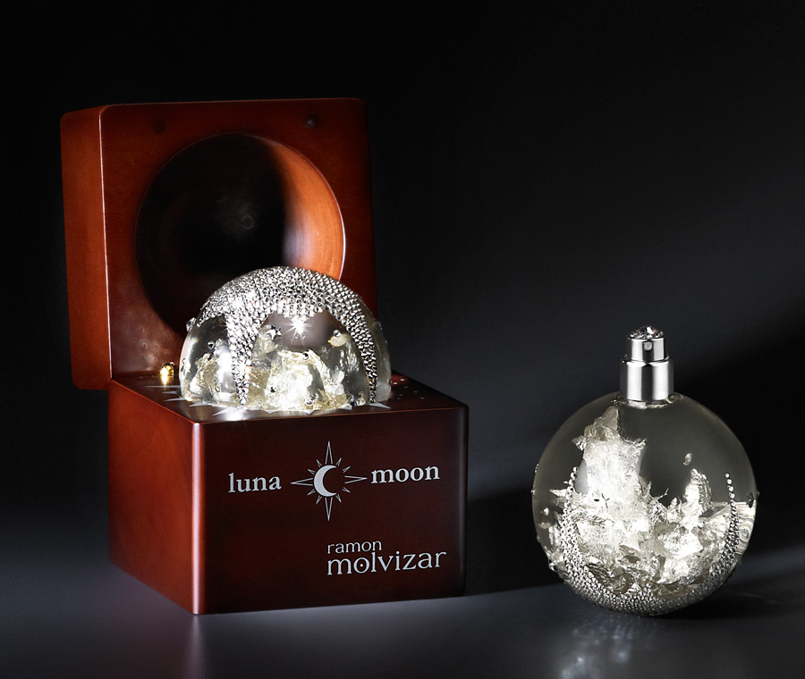 عطر ادکلن لونا رامون مولویزار - Luna (Moon) Ramon Molvizar - بررسی، قیمت و خرید