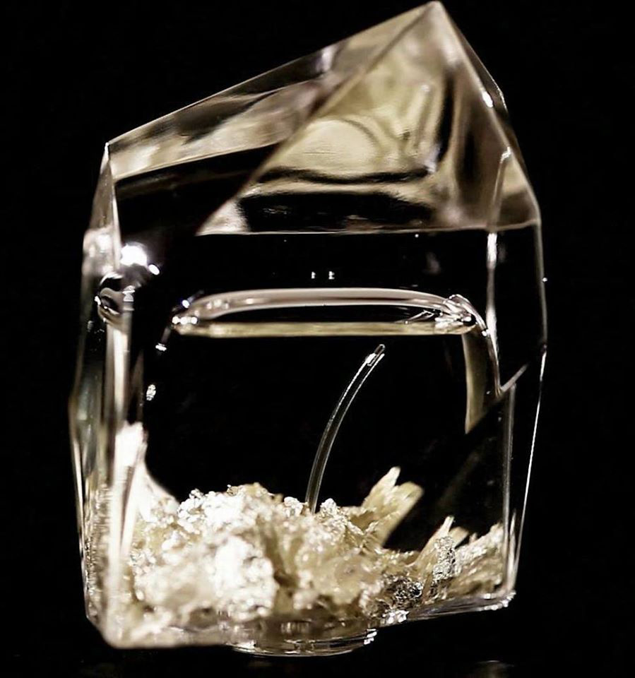عطر ادکلن پیور وایت گلدسکین رامون مولویزَر - Pure White Goldskin Ramon Molvizar - بررسی، قیمت و خرید