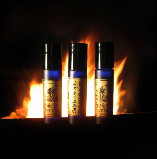 عطر ادکلن فایرز این د نایت سولستیس سنتس - Fires in the Night Solstice Scents - بررسی، قیمت و خرید