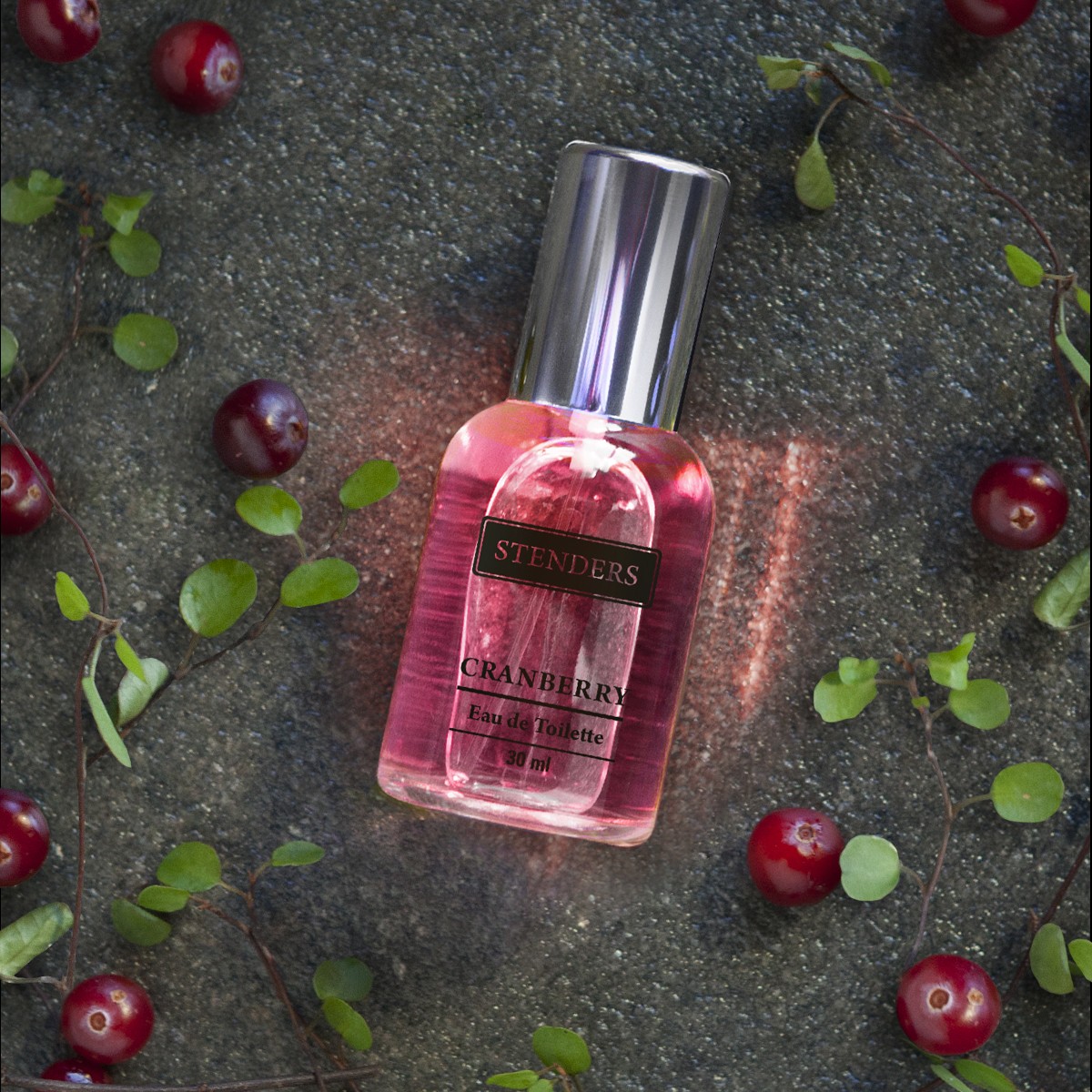 عطر ادکلن کرن‌بری استندرز - Cranberry Stenders - بررسی، قیمت و خرید