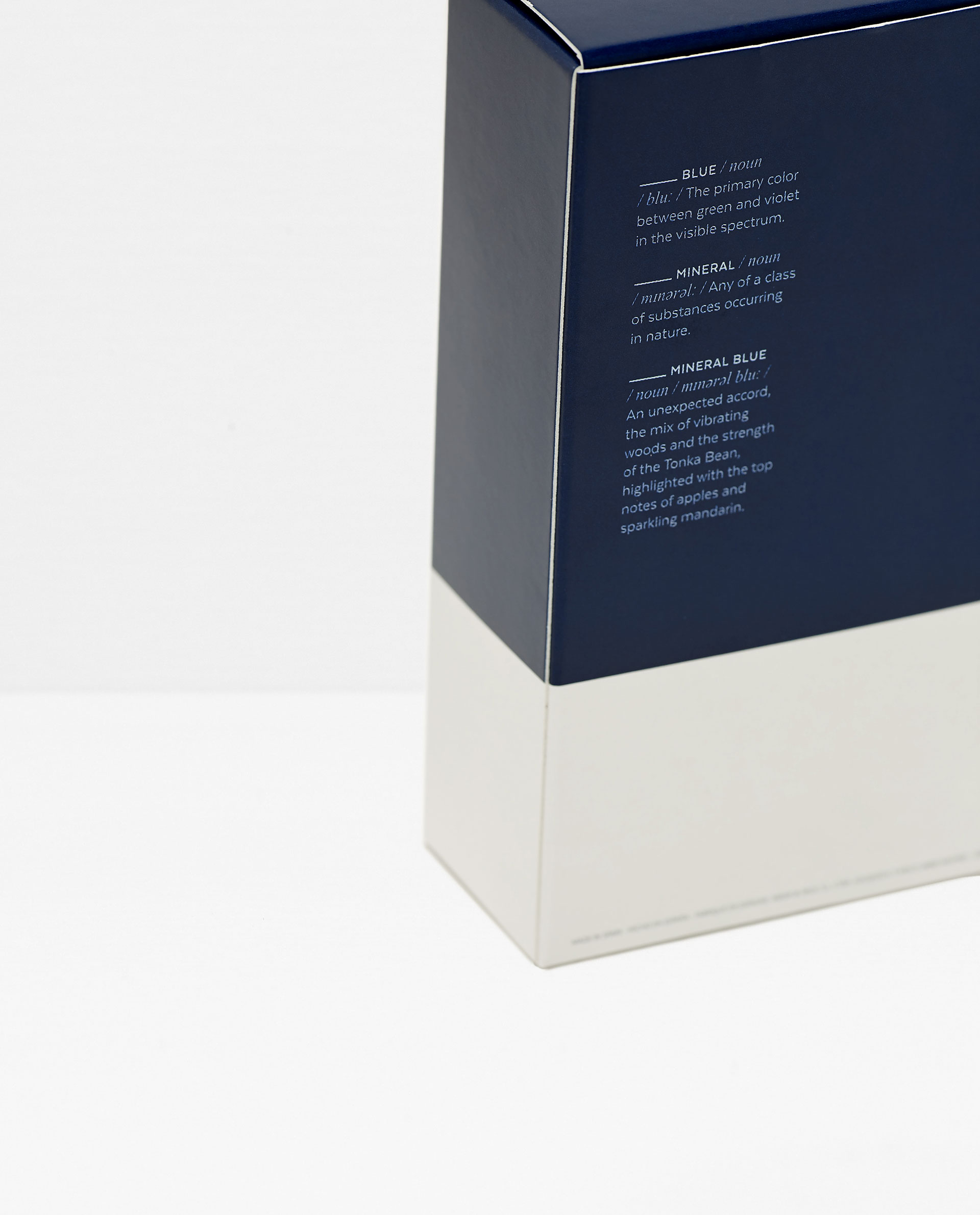 عطر ادکلن ماینرال بلو زارا - Mineral Blue Zara - بررسی، قیمت و خرید
