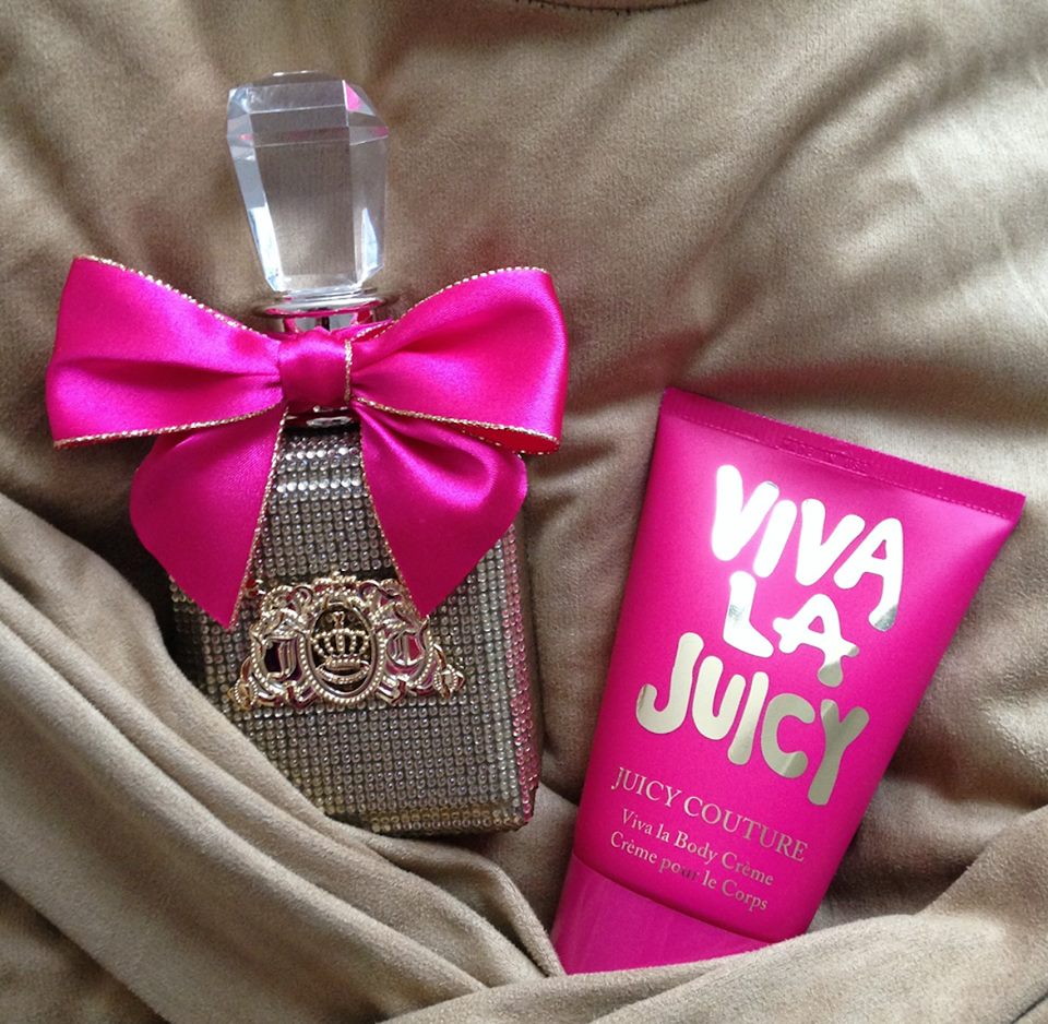 عطر ادکلن ویوا لا جویسی پیور پرفیوم جوسی کوتور - Viva La Juicy Pure Parfum Juicy Couture - بررسی، قیمت و خرید