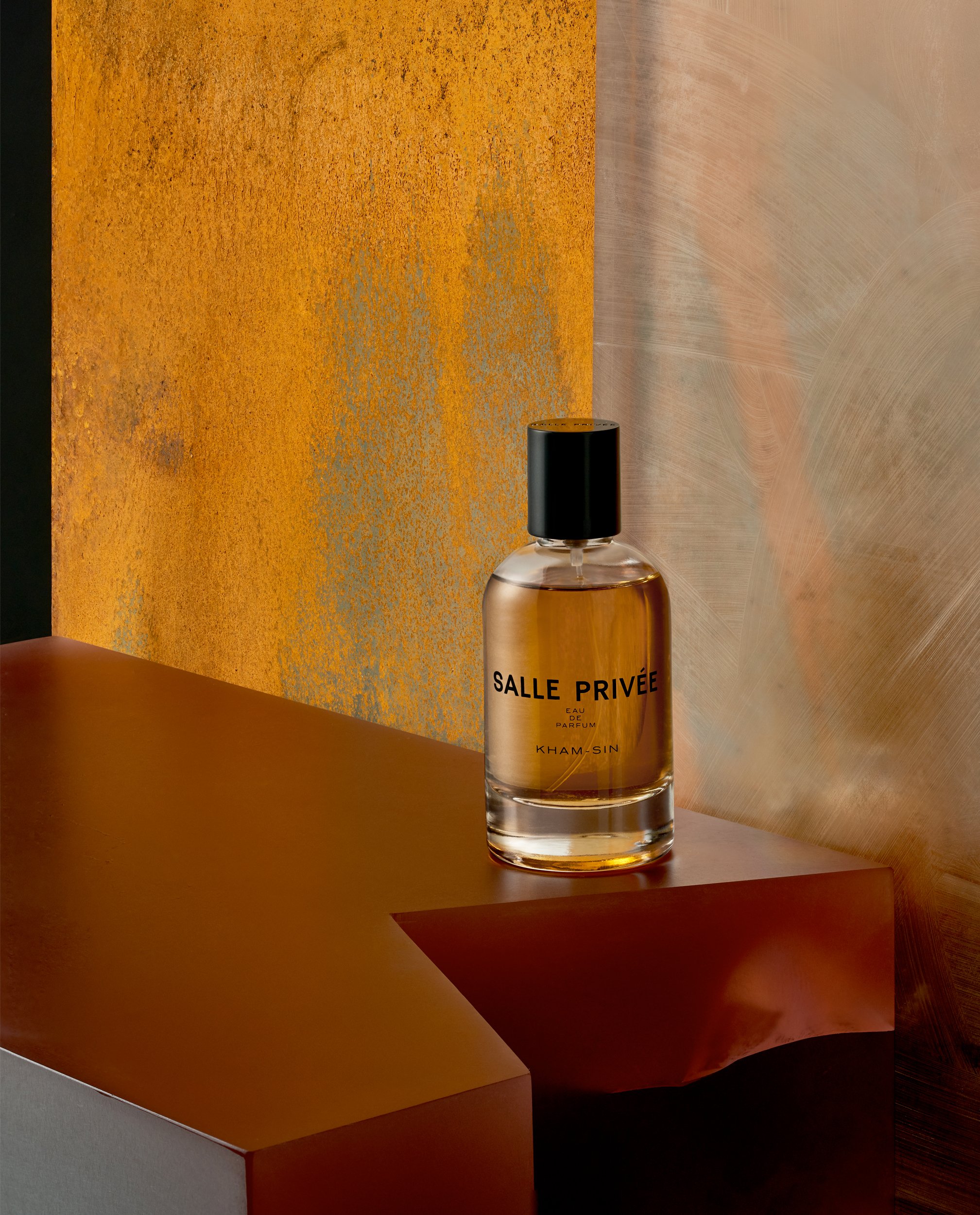 عطر ادکلن خامسین سال پریوه - Kham-Sin Salle Privée - بررسی، قیمت و خرید