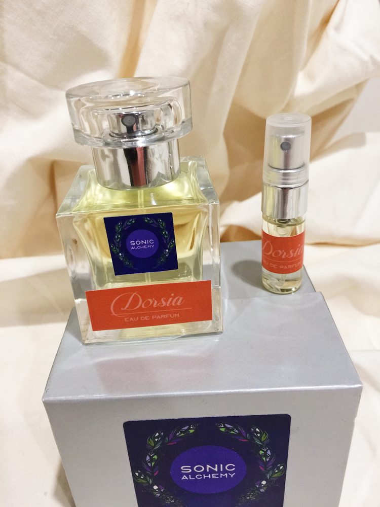 عطر ادکلن دورسیا سونیک آلکمی - Dorsia Sonic Alchemy - بررسی، قیمت و خرید