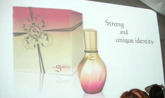 عطر ادکلن امولتو شکیرا - Amuleto Shakira - بررسی، قیمت و خرید