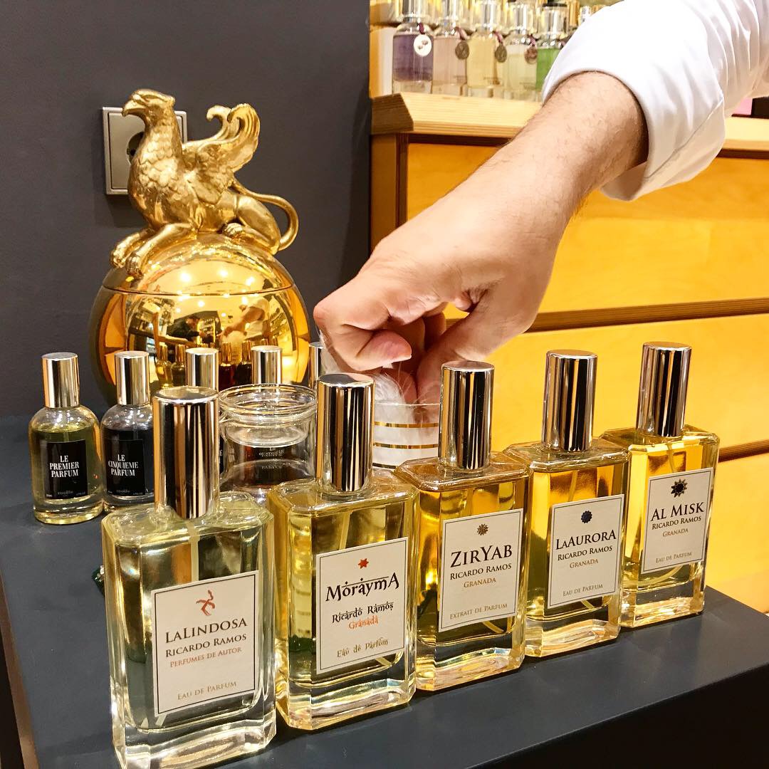 عطر ادکلن لالیندوسا ریکاردو راموس پرفیومز دئ اوتور - LaLindosa Ricardo Ramos Perfumes de Autor - بررسی، قیمت و خرید