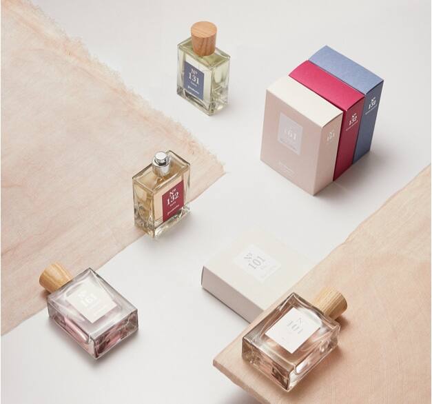 عطر ادکلن نو وان هاندرد اند ثرتین سَتین استرادیواریوس - No 132 Satin Stradivarius - بررسی، قیمت و خرید