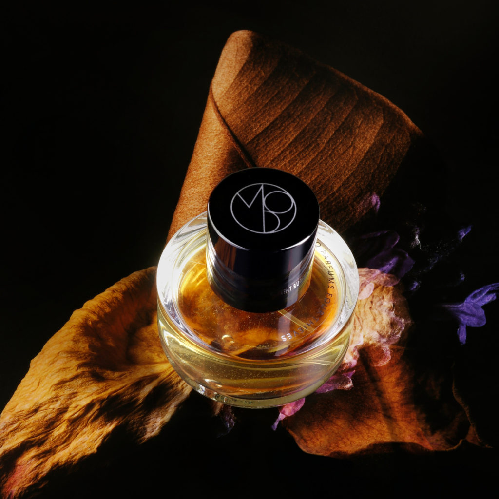 عطر ادکلن /esˈtɑjl/ /kɑːɾen lo/ - Style Karen Low - بررسی، قیمت و خرید