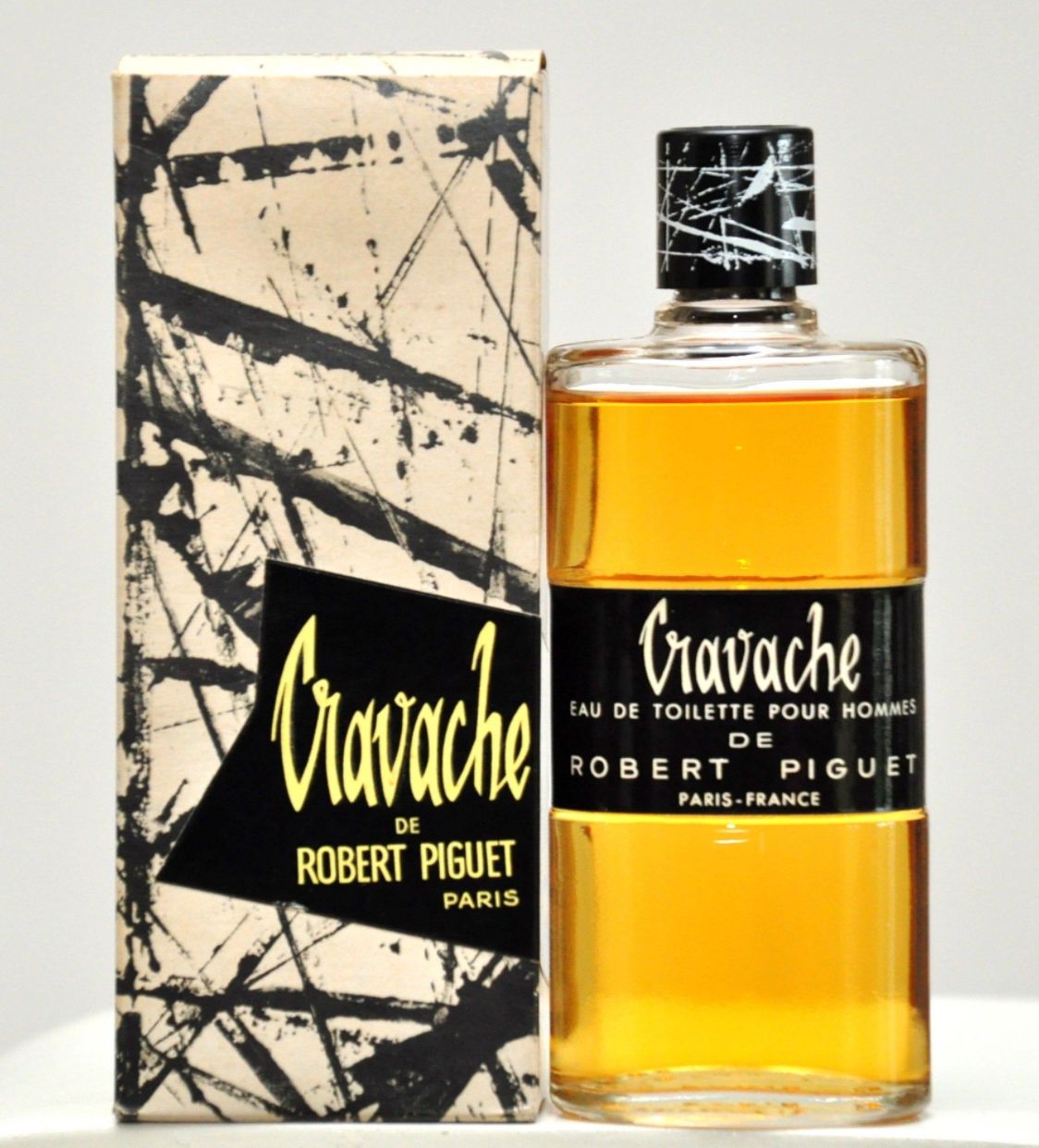 عطر ادکلن کراواش رابرت پیگه - Cravache Robert Piguet - بررسی، قیمت و خرید