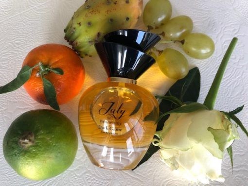 عطر ادکلن دارک گیم جولای سنت بارتلمی - Dark Game July St Barthelemy - بررسی، قیمت و خرید