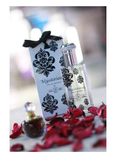 عطر ادکلن میستریوس سوهاد پرفیومز - Mysterious Suhad Perfumes - بررسی، قیمت و خرید