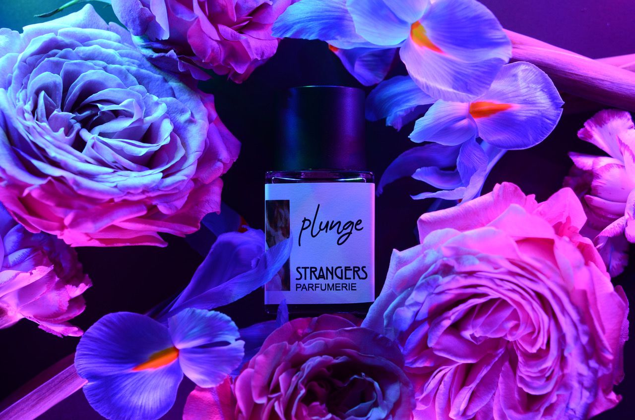 عطر ادکلن پلانج استرنجرز پرفیومری - Plunge Strangers Parfumerie - بررسی، قیمت و خرید