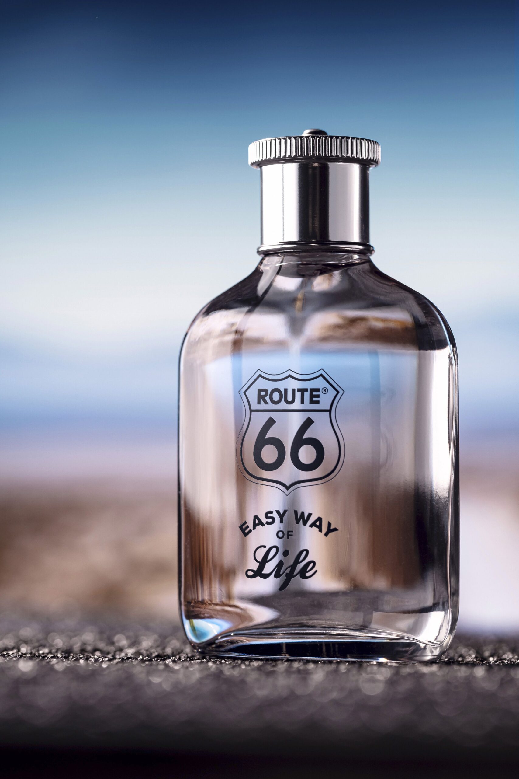عطر ادکلن ایزی وی آو لایف رود سیکس‌تی‌سیکس - Easy Way of Life Route 66 - بررسی، قیمت و خرید