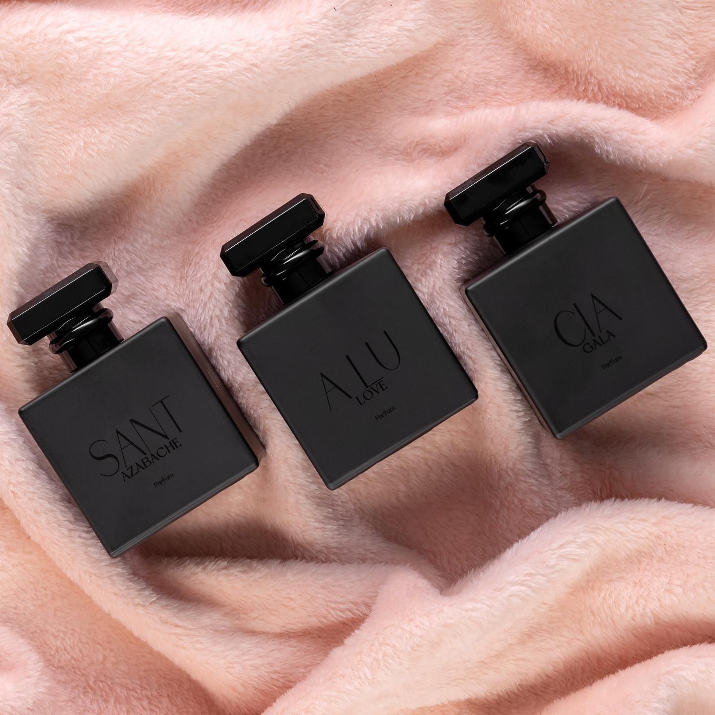 عطر ادکلن آزاباچه سانتا لوسیا - Azabache Santa Lucia - بررسی، قیمت و خرید