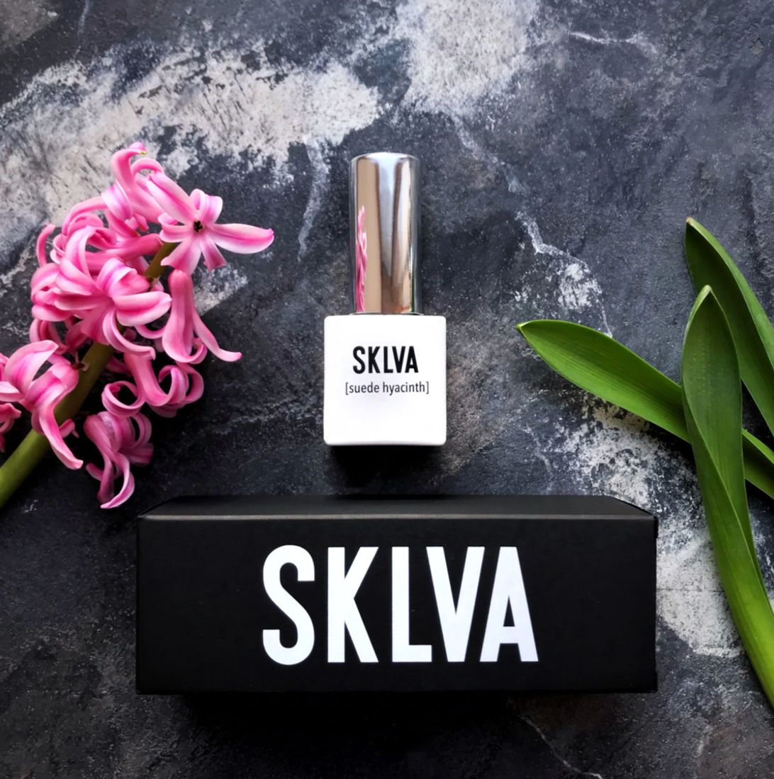عطر ادکلن سوئید هیاسینث اسکِلوا - [suede hyacinth] SKLVA - بررسی، قیمت و خرید