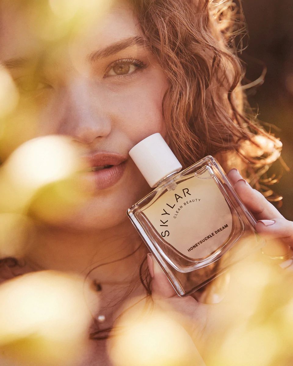 عطر ادکلن هانی ساکل دریم اسکایلر - Honeysuckle Dream Skylar - بررسی، قیمت و خرید