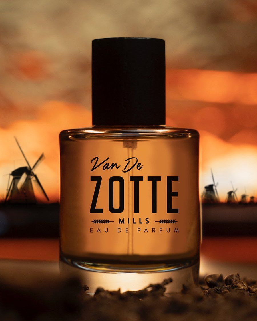 عطر ادکلن میلز وند زوته - Mills Van De Zotte - بررسی، قیمت و خرید