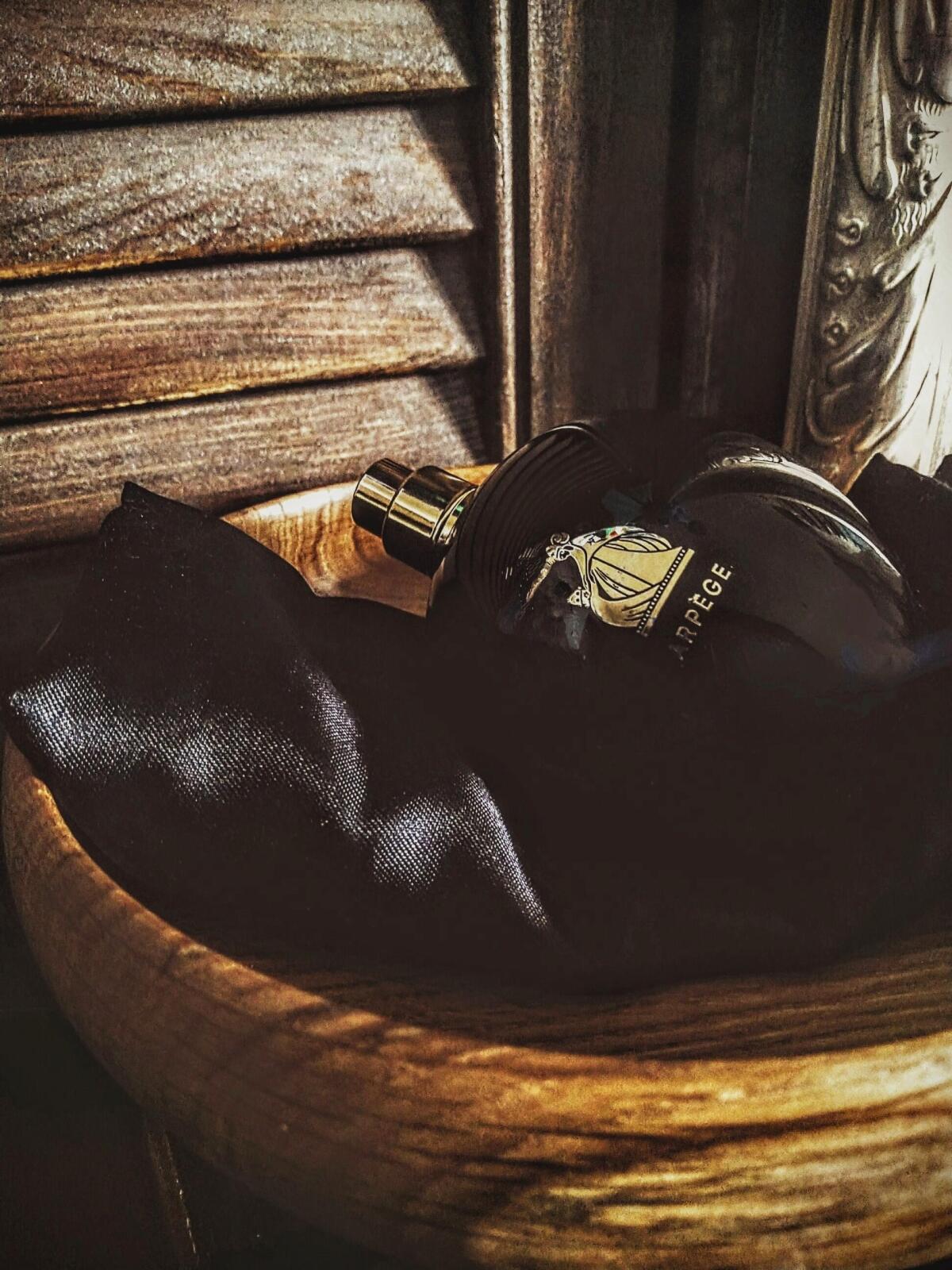 عطر ادکلن آرپژ لنوین - Arpège Lanvin - بررسی، قیمت و خرید