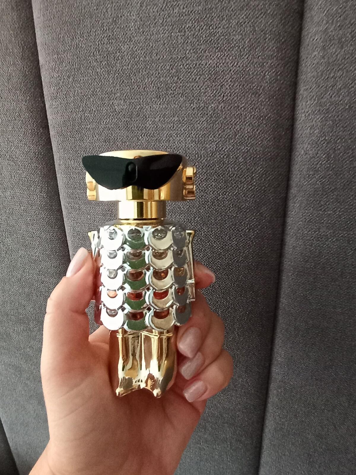 عطر ادکلن فیم رابان - Fame Rabanne - بررسی، قیمت و خرید