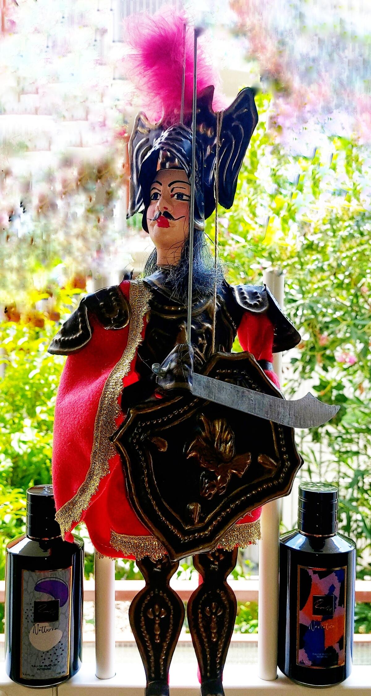 عطر ادکلن نارکوپتیکا روا ۲۹ - Narcotica Rua29 - بررسی، قیمت و خرید