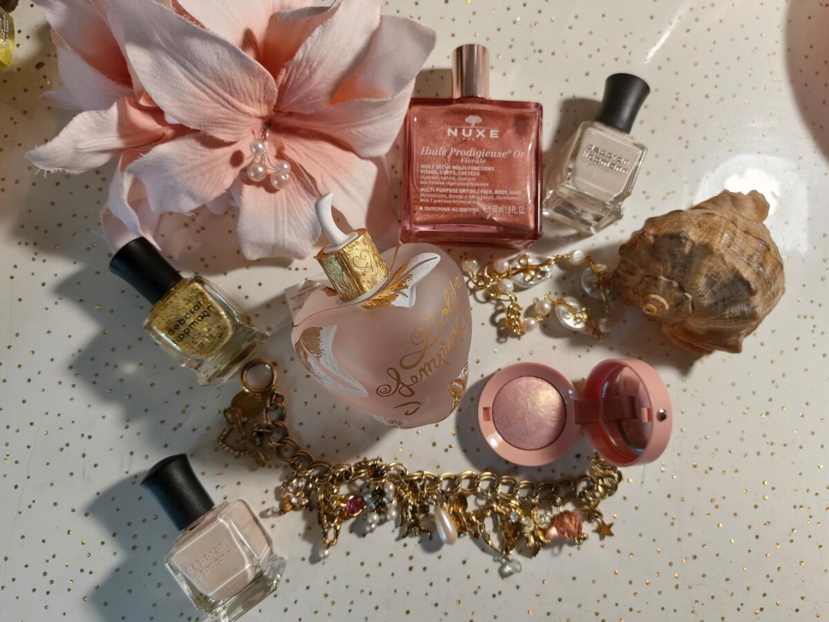 عطر ادکلن لولیتا لمپیکا لو آن بلان لولیتا لمپیکا - Lolita Lempicka L'Eau en Blanc Lolita Lempicka - بررسی، قیمت و خرید