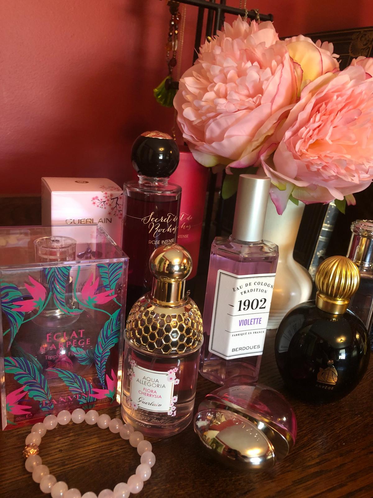 عطر ادکلن سکرت د روچاز رز اینتنس روچاس - Secret de Rochas Rose Intense Rochas - بررسی، قیمت و خرید