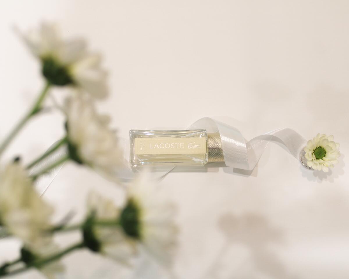 عطر ادکلن لاکوست پور فم لاکوست فریگرنسز - Lacoste Pour Femme Lacoste Fragrances - بررسی، قیمت و خرید