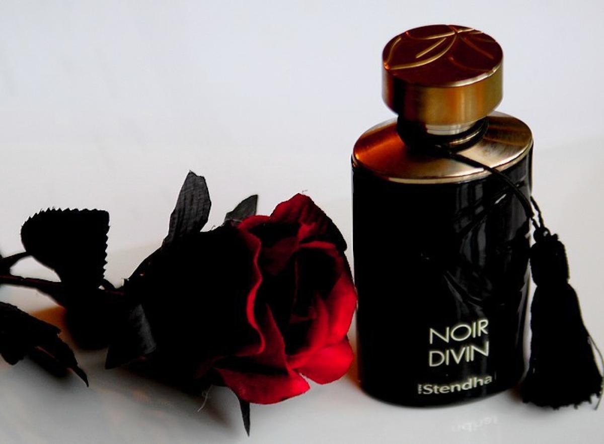 عطر ادکلن نوآر دیوین استندال - Noir Divin Stendhal - بررسی، قیمت و خرید