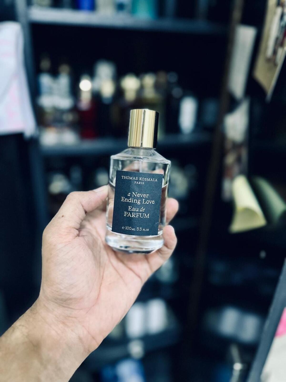 عطر ادکلن ا نِوِر اِندینگ لاو توماس کوسمالا - A Never Ending Love Thomas Kosmala - بررسی، قیمت و خرید