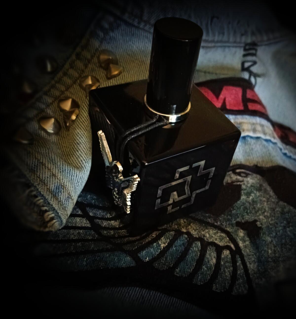 عطر ادکلن انجل پیور رامشتاین - Engel Pure Rammstein - بررسی، قیمت و خرید