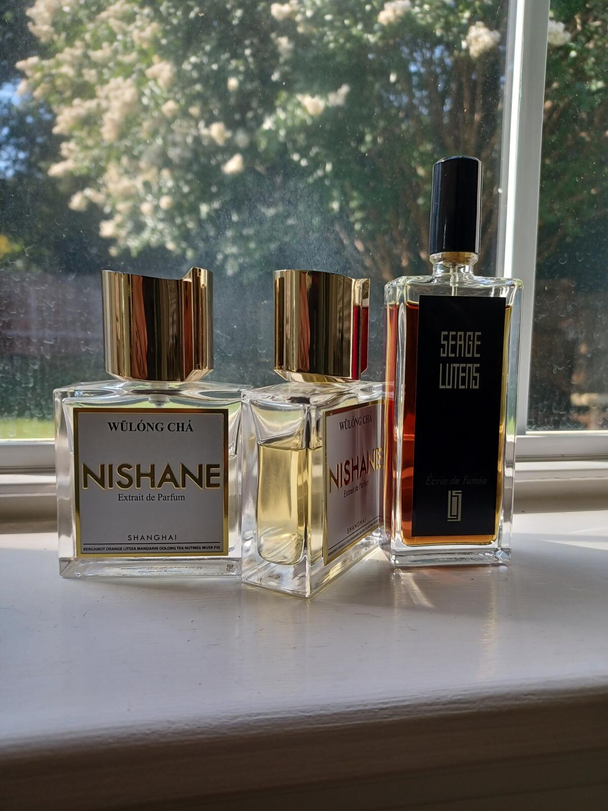 عطر ادکلن اکرن د فومه سرژ لوتنز - Écrin de Fumée Serge Lutens - بررسی، قیمت و خرید