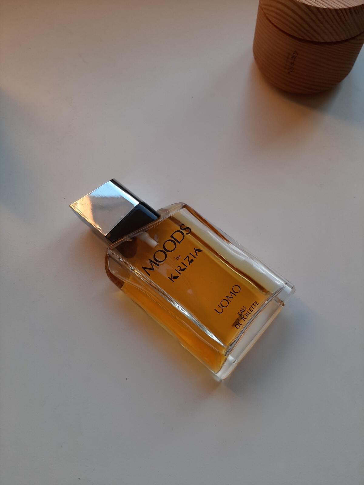 عطر ادکلن مودز بای کریزیا اومو کریسیا - Moods by Krizia Uomo Krizia - بررسی، قیمت و خرید