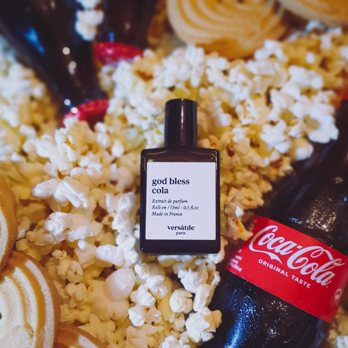 عطر ادکلن گاد بلس کُلا ورساتیل پاریس - God Bless Cola Versatile Paris - بررسی، قیمت و خرید