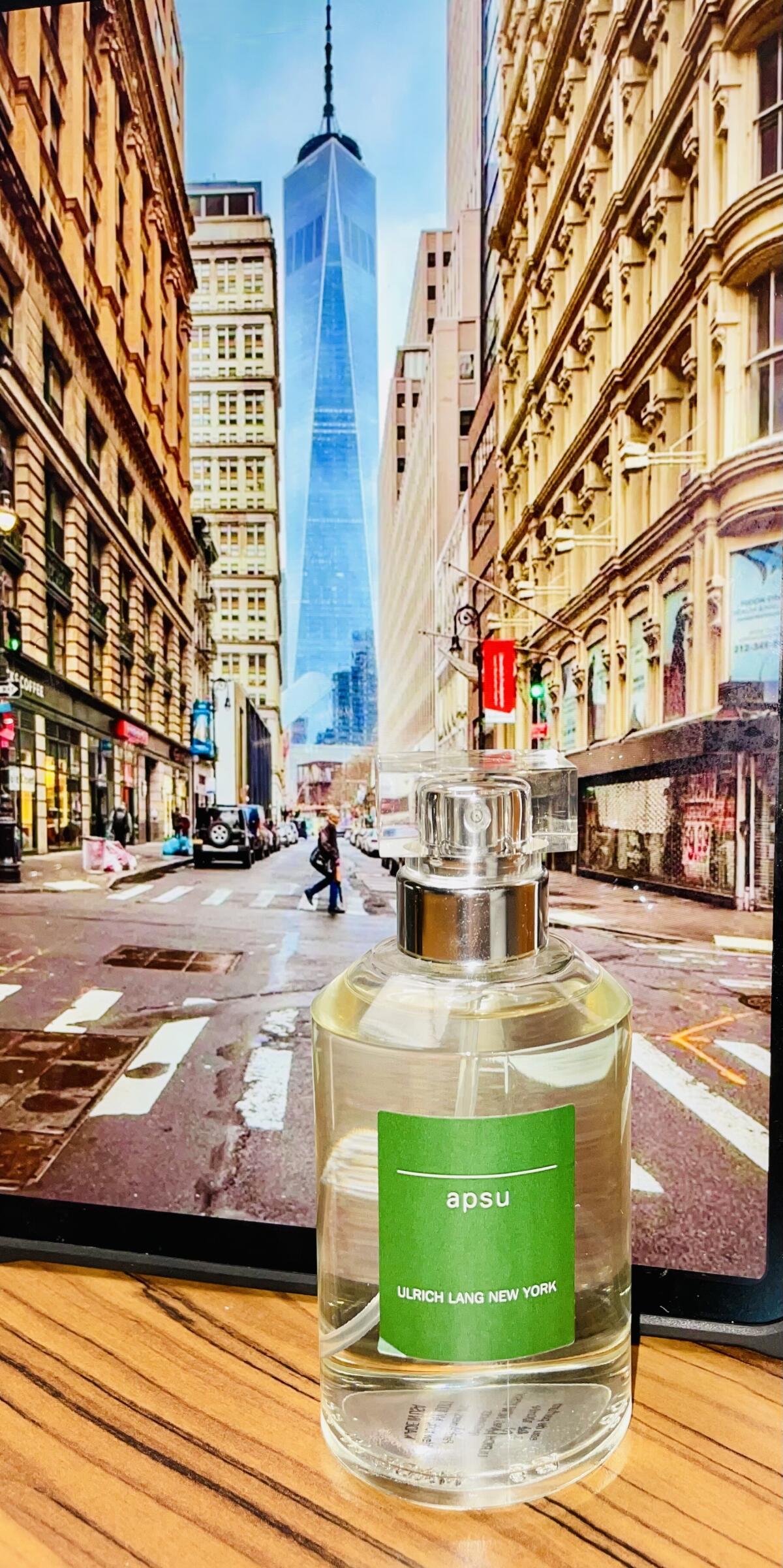 عطر ادکلن اپسو اولریش لانگ - APSU Ulrich Lang - بررسی، قیمت و خرید