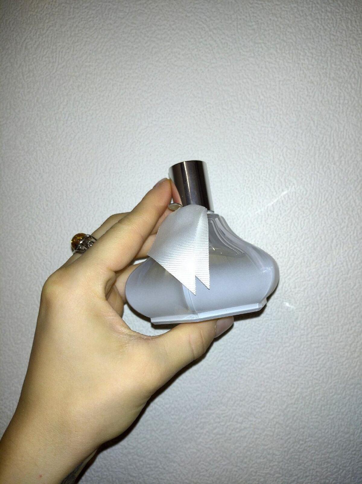 عطر ادکلن ویستریا هیستریا استیون جونز - Wisteria Hysteria Stephen Jones - بررسی، قیمت و خرید