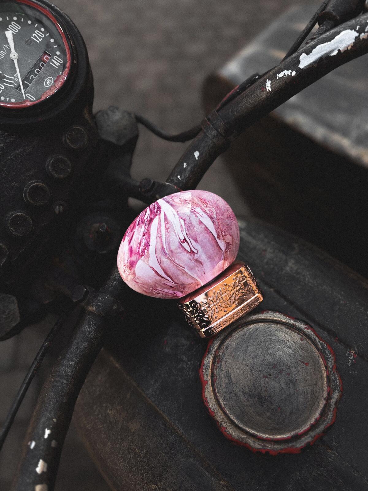 عطر ادکلن امپتی د هاوس آو عود - Empathy The House of Oud - بررسی، قیمت و خرید