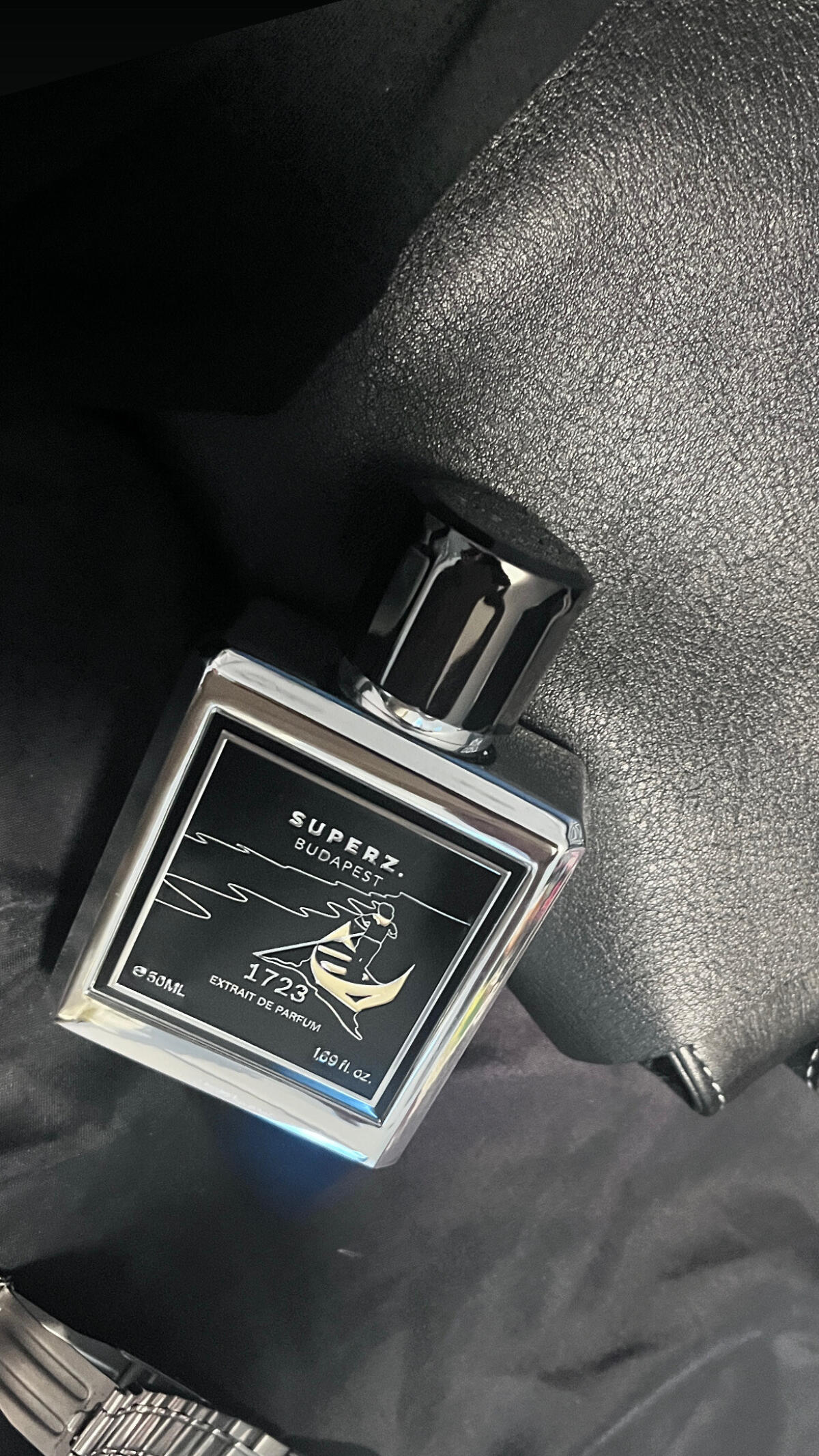 عطر ادکلن هزار و هفتصد و بیست و سه سوپِرز - 1723 Superz. - بررسی، قیمت و خرید