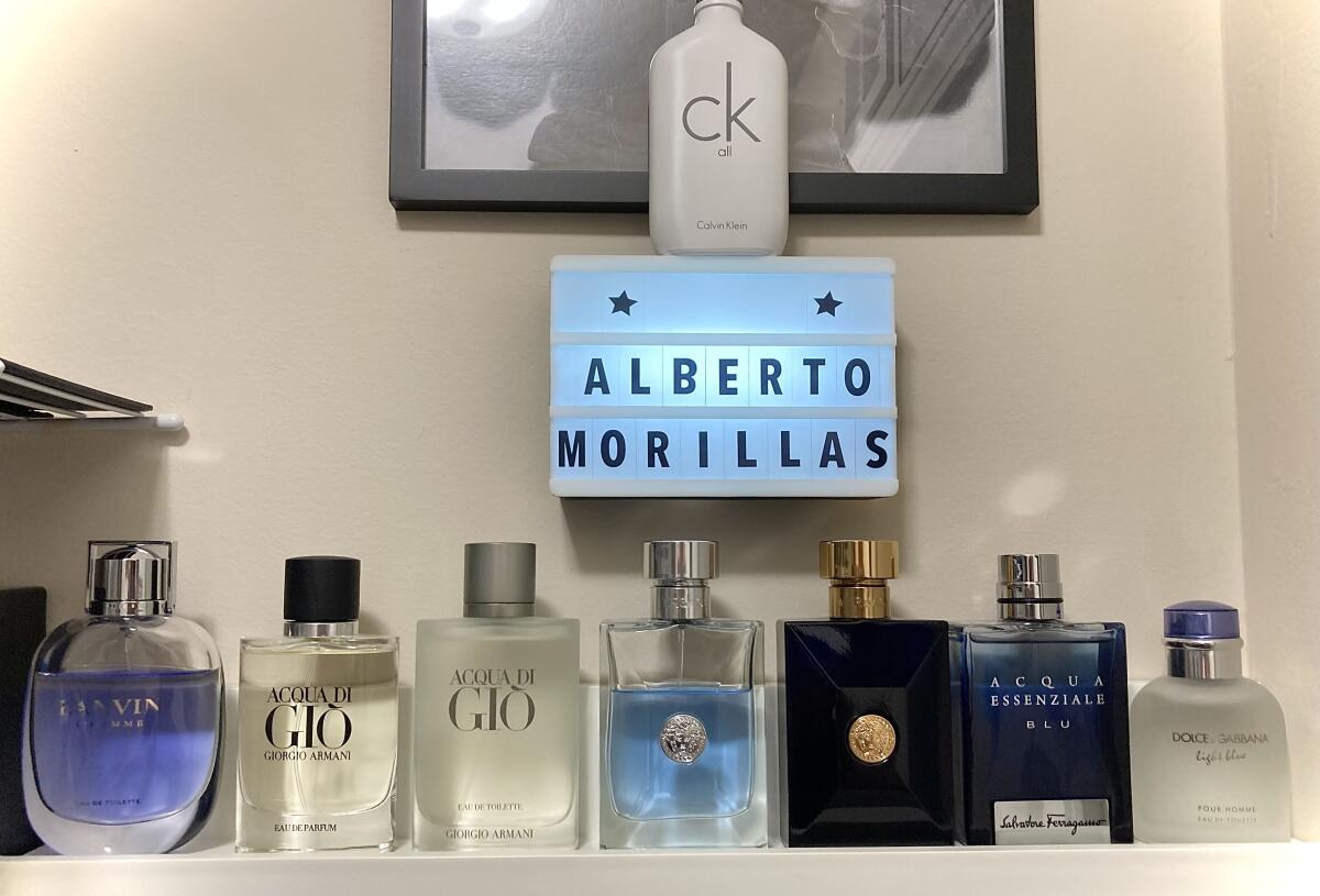 عطر ادکلن اکوا اسنزیاله بلو سلوتوره فرگامو - Acqua Essenziale Blu Salvatore Ferragamo - بررسی، قیمت و خرید