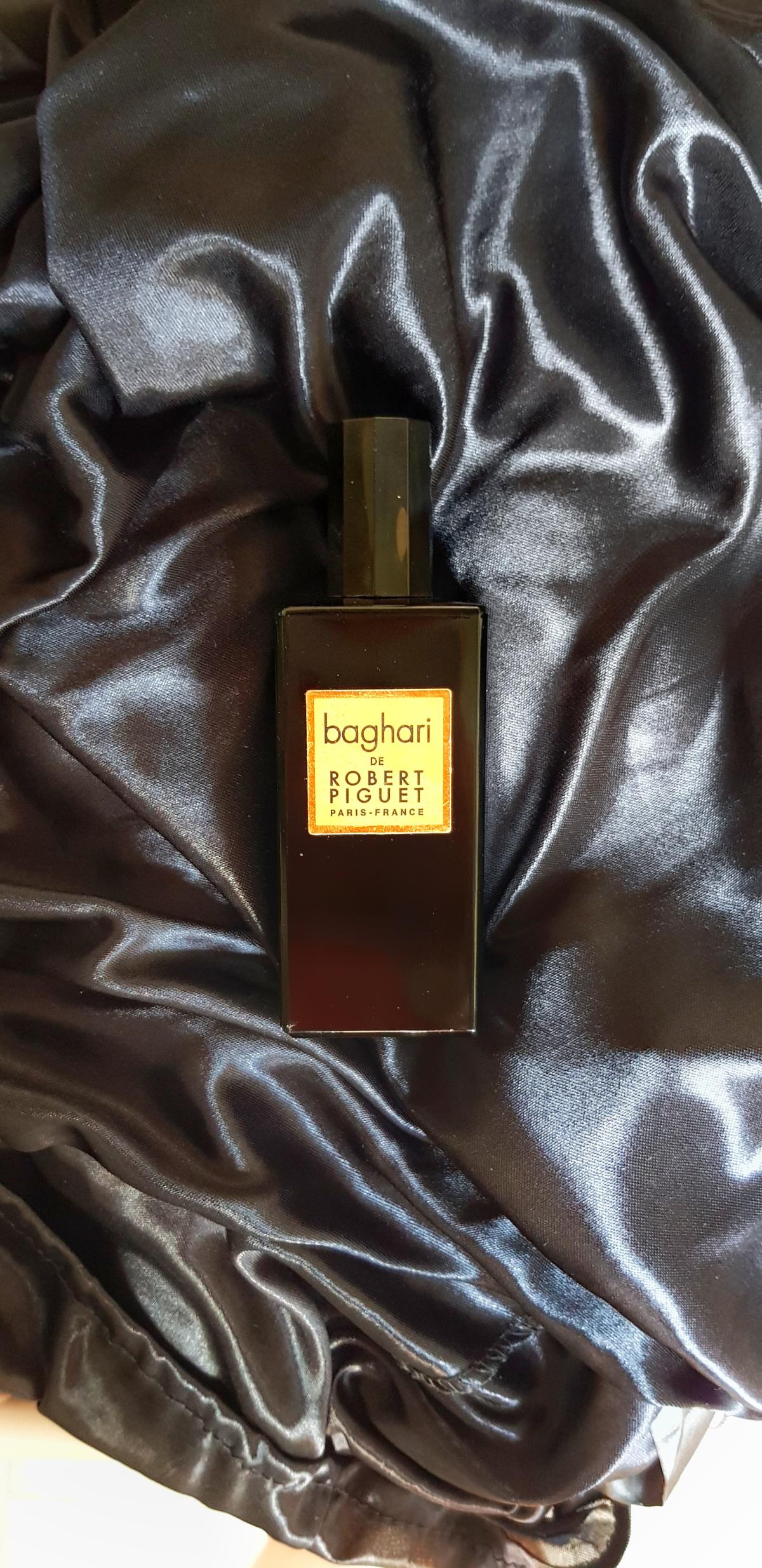 عطر ادکلن باقری دو هزار و شش رابرت پیگه - Baghari 2006 Robert Piguet - بررسی، قیمت و خرید