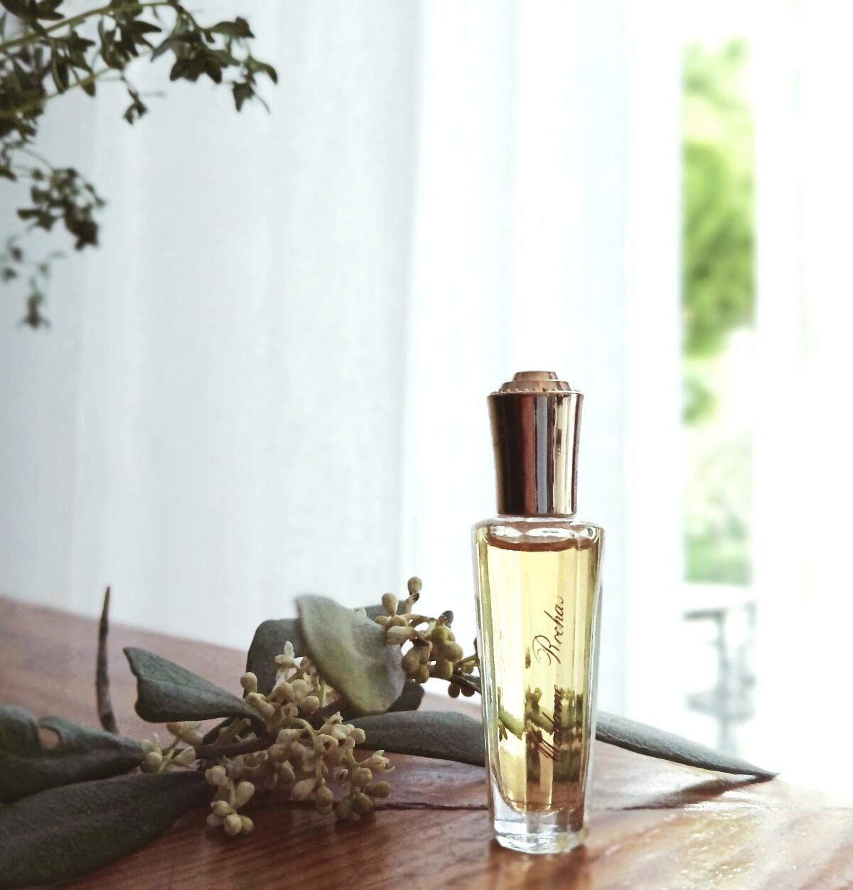 عطر ادکلن مادام روشا روچاس - Madame Rochas Rochas - بررسی، قیمت و خرید